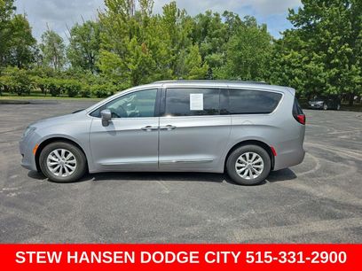 Used 2017 Chrysler Pacifica Touring-L
