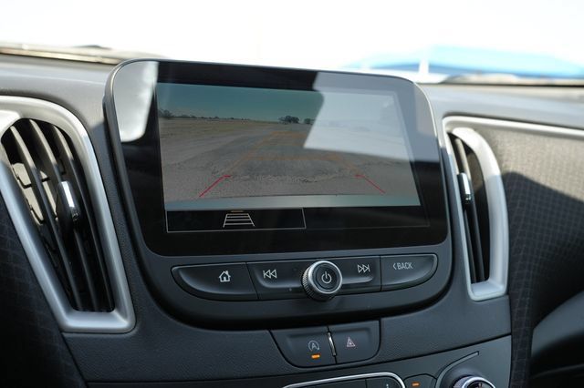 Used 2025 Chevrolet Malibu LT FWD image 16