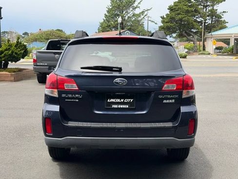 Used 2013 Subaru Outback 2.5i Limited w/ Moonroof Pkg AWD/4WD image 6