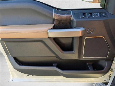 Used 2022 Ford F350 Lariat w/ Lariat Value Package AWD/4WD image 13