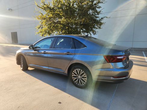 Used 2020 Volkswagen Jetta SE image 15