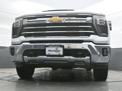 Used 2024 Chevrolet Silverado 2500 LTZ AWD/4WD image 26
