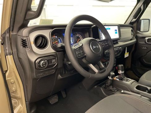 New 2026 Jeep Gladiator Sport image 13