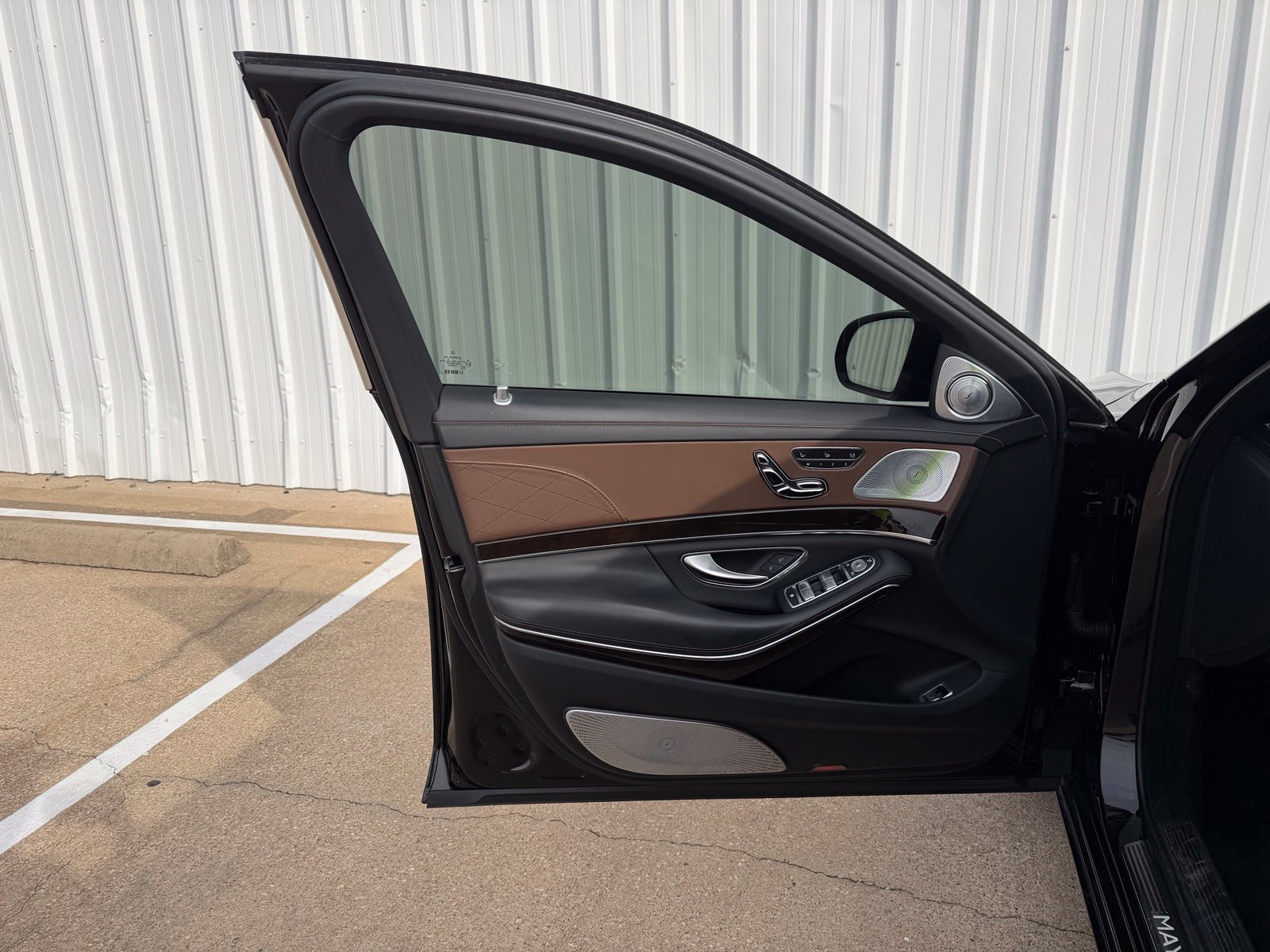 Used 2018 Mercedes-Benz Maybach S 650 image 29