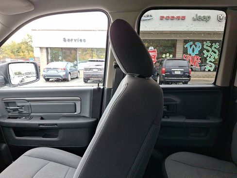 Used 2024 RAM 1500 Classic SLT image 17