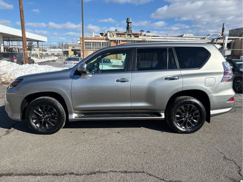 Used 2020 Lexus GX 460 Premium image 4