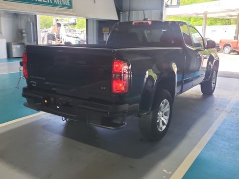 Used 2022 Chevrolet Colorado LT w/ Fleet Safety Package RWD image 6