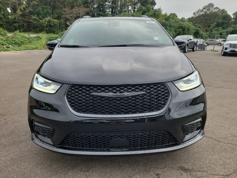 Used 2026 Chrysler Pacifica Select w/ S Appearance Package image 25