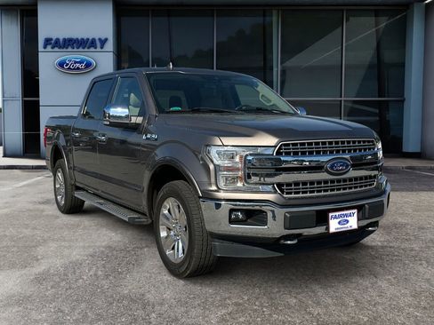 Used 2018 Ford F150 Lariat w/ Equipment Group 502A Luxury AWD/4WD image 2