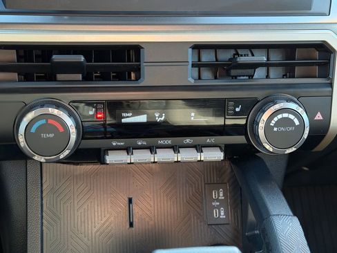 Certified 2025 Toyota Tacoma SR5 image 13