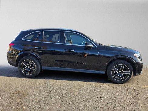 Used 2026 Mercedes-Benz GLC 300 4MATIC image 2