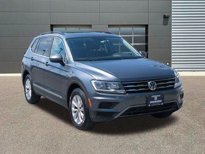 Used 2018 Volkswagen Tiguan SE w/ Panoramic Sunroof Package