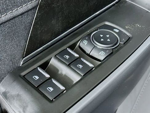 Certified 2023 Ford F150 Lightning XLT image 30