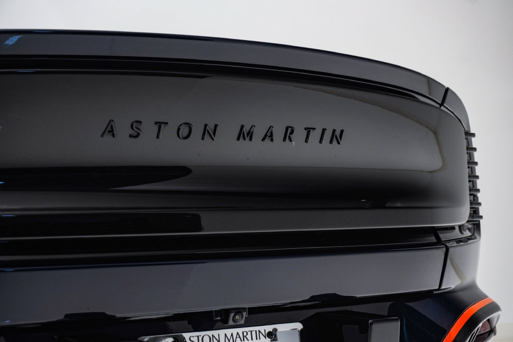 Used 2026 Aston Martin Vanquish Convertible RWD image 14