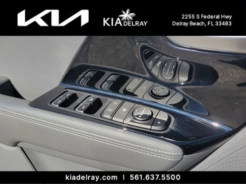 Certified 2020 Kia Niro LXS image 16