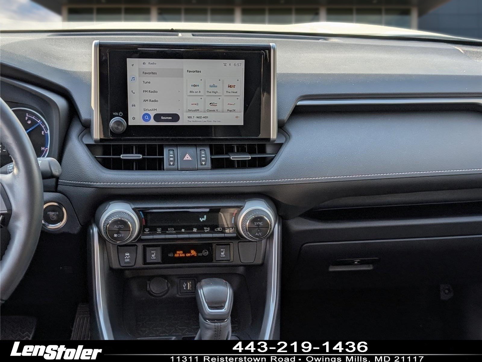 Used 2023 Toyota RAV4 XLE Premium AWD/4WD image 18