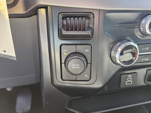 Used 2025 Ford F150 XLT w/ Equipment Group 301A Standard AWD/4WD image 23