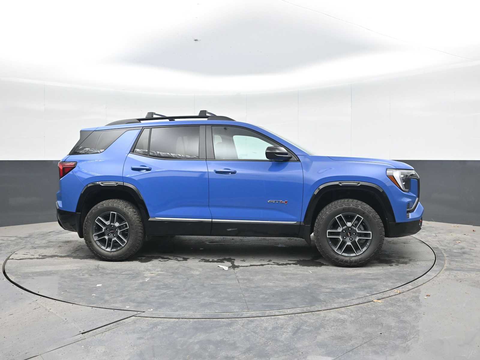 New 2027 GMC Terrain AT4 w/ LPO, Hit The Road Package AWD/4WD image 9