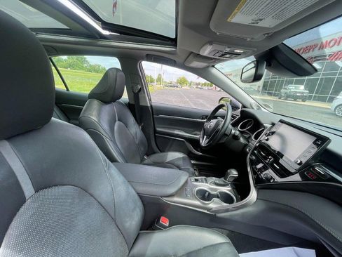 Used 2021 Toyota Camry XLE w/ Navigation Package AWD/4WD image 4