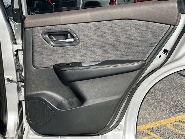 Used 2021 Nissan Rogue SV FWD image 22