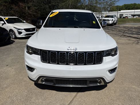 Used 2019 Jeep Grand Cherokee Limited image 2
