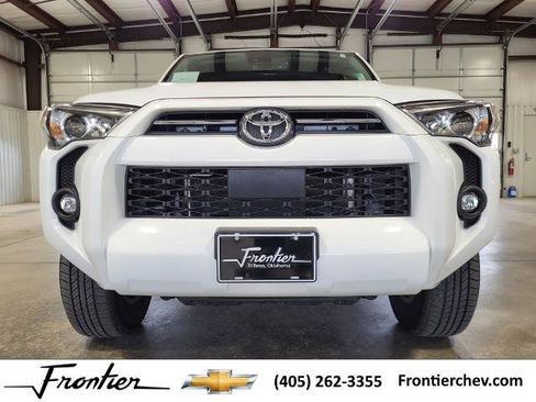 Used 2024 Toyota 4Runner SR5 Premium image 8