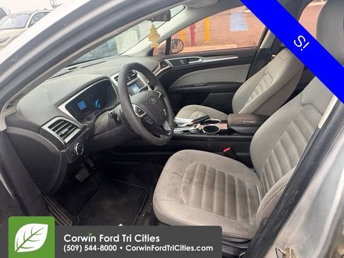 Used 2013 Ford Fusion S FWD image 7
