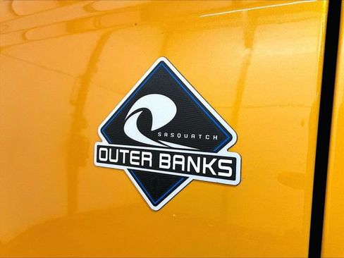Used 2021 Ford Bronco Outer Banks w/ Sasquatch Package AWD/4WD image 13