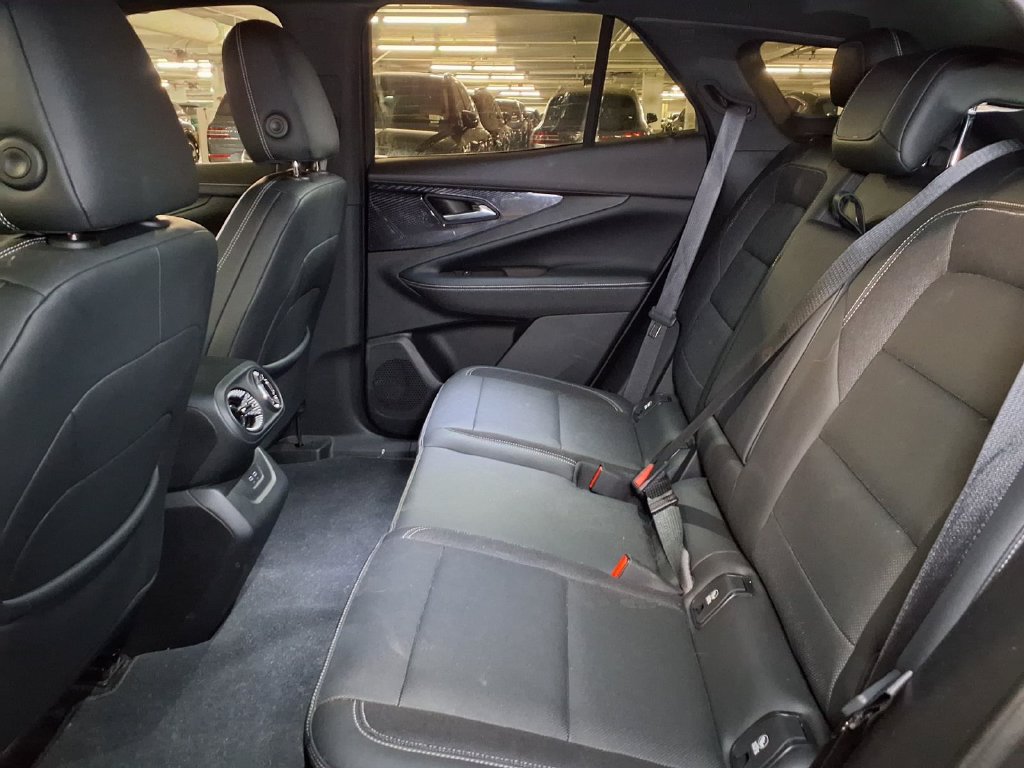 Used 2024 Chevrolet Blazer EV LT AWD/4WD image 15