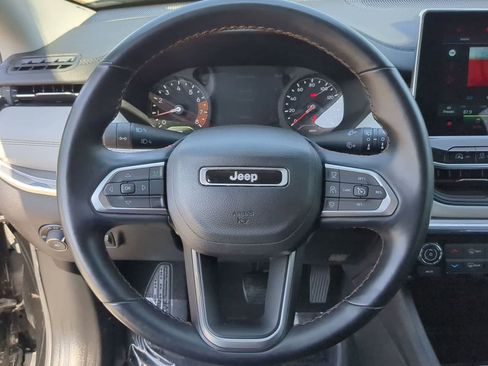 Used 2022 Jeep Compass Limited image 22