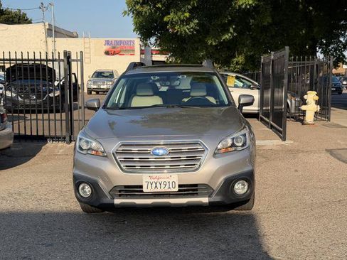 Used 2017 Subaru Outback 2.5i Limited AWD/4WD image 2