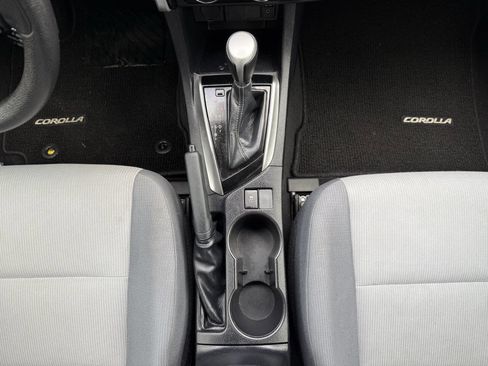 Used 2018 Toyota Corolla L image 29