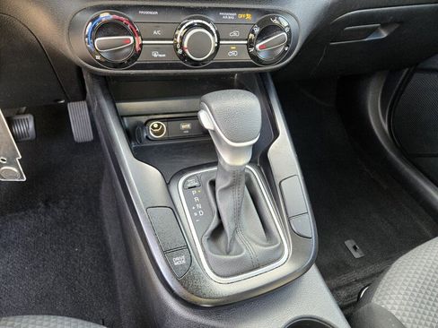 Certified 2024 Kia Soul LX w/ Option Group 015 image 20