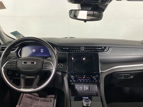 Used 2023 Jeep Grand Cherokee Laredo w/ Luxury Tech Group I AWD/4WD image 79