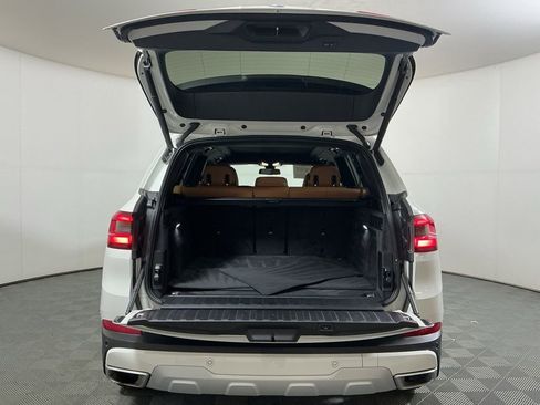 Certified 2023 BMW X5 sDrive40i w/ Premium Package image 9