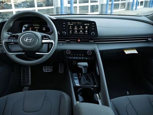 New 2026 Hyundai Elantra SEL Sport image 6