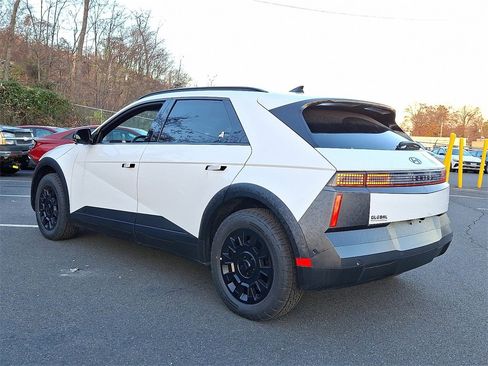 New 2025 Hyundai Ioniq 5 XRT image 3