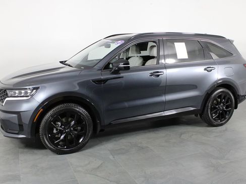 Used 2021 Kia Sorento SX image 11