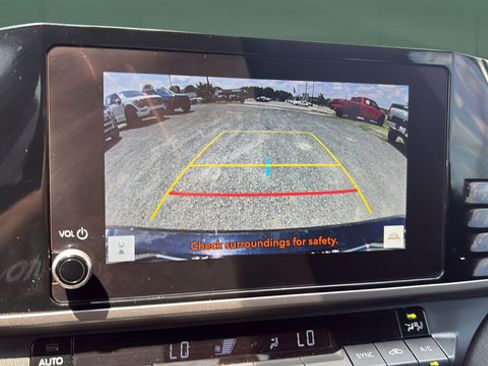 Used 2025 Toyota Camry LE FWD image 17