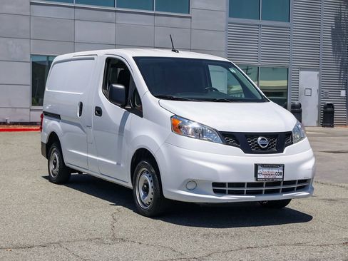 Used 2021 Nissan NV200 S w/ Back Door Glass Package FWD image 2