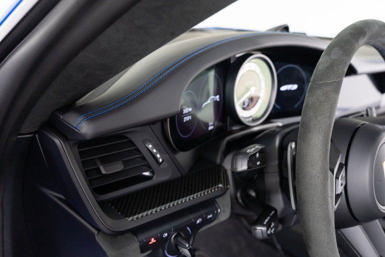 Used 2022 Porsche 911 GT3 RWD image 32