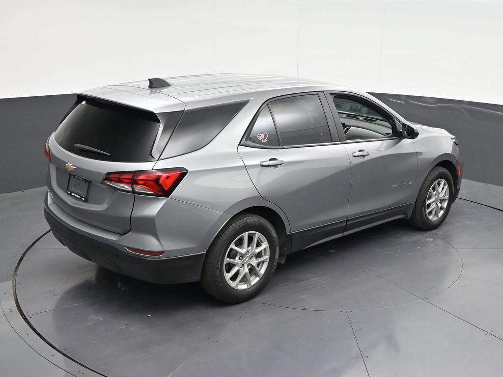 Used 2023 Chevrolet Equinox LS w/ LS Convenience Package FWD image 22