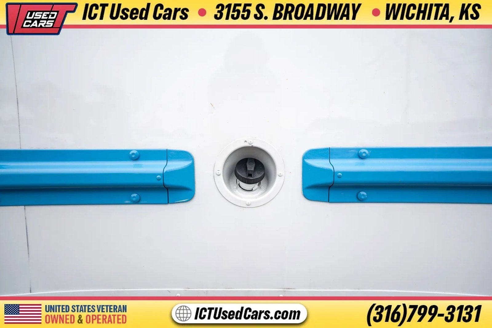 Used 2018 GMC Savana 3500 Extended w/ Driver Convenience Package RWD image 22