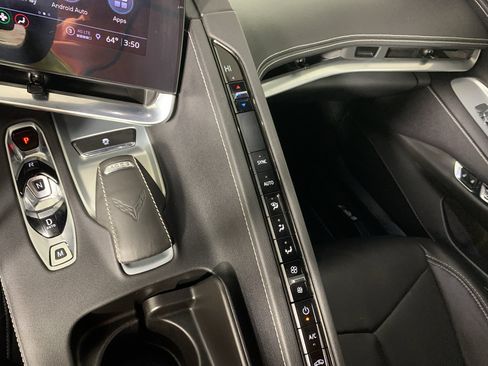 Used 2022 Chevrolet Corvette Stingray Coupe w/ Z51 Performance Package image 29