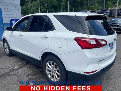 Used 2020 Chevrolet Equinox LS w/ LS Convenience Package FWD image 3