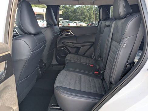 New 2025 Mitsubishi Outlander SE AWD/4WD image 15