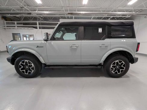 Used 2023 Ford Bronco Outer Banks AWD/4WD image 11