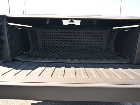 Used 2024 Tesla Cybertruck AWD Crew Cab image 32