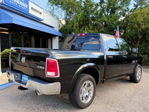 Used 2017 RAM 1500 Laramie w/ Convenience Group AWD/4WD image 12