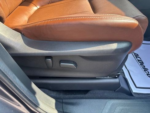 Used 2023 Subaru Ascent Touring AWD/4WD image 45